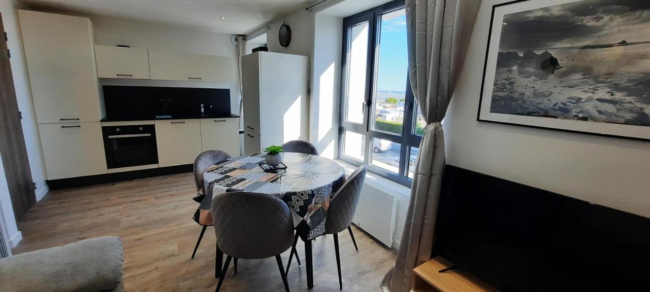 Les Appartements De La B Saint-Benoit-des-Ondes Exterior photo